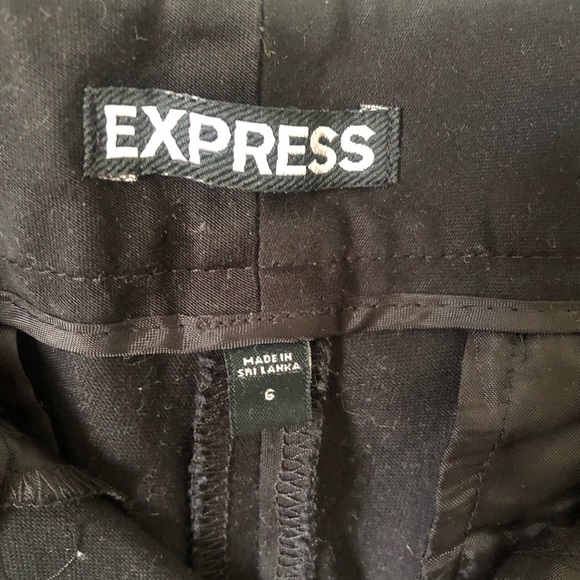 Express | Mid-Rise Black Dress Shorts - size 6 - Picture 5 of 5